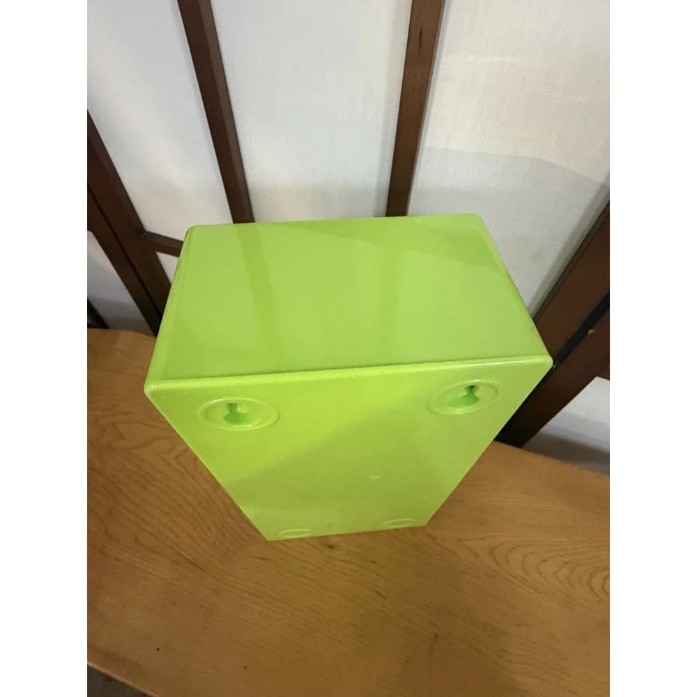 Spextrum Tissue Box Flying Skirt Green Funky Eclectic Wall Mount
